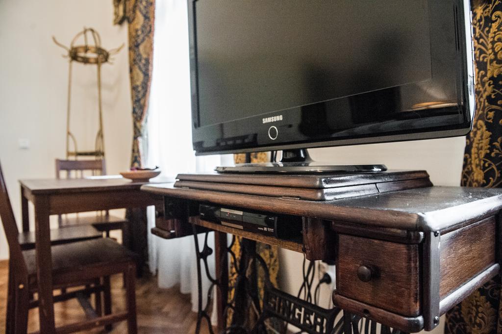Brukenthal Central Apartments Сібіу Номер фото